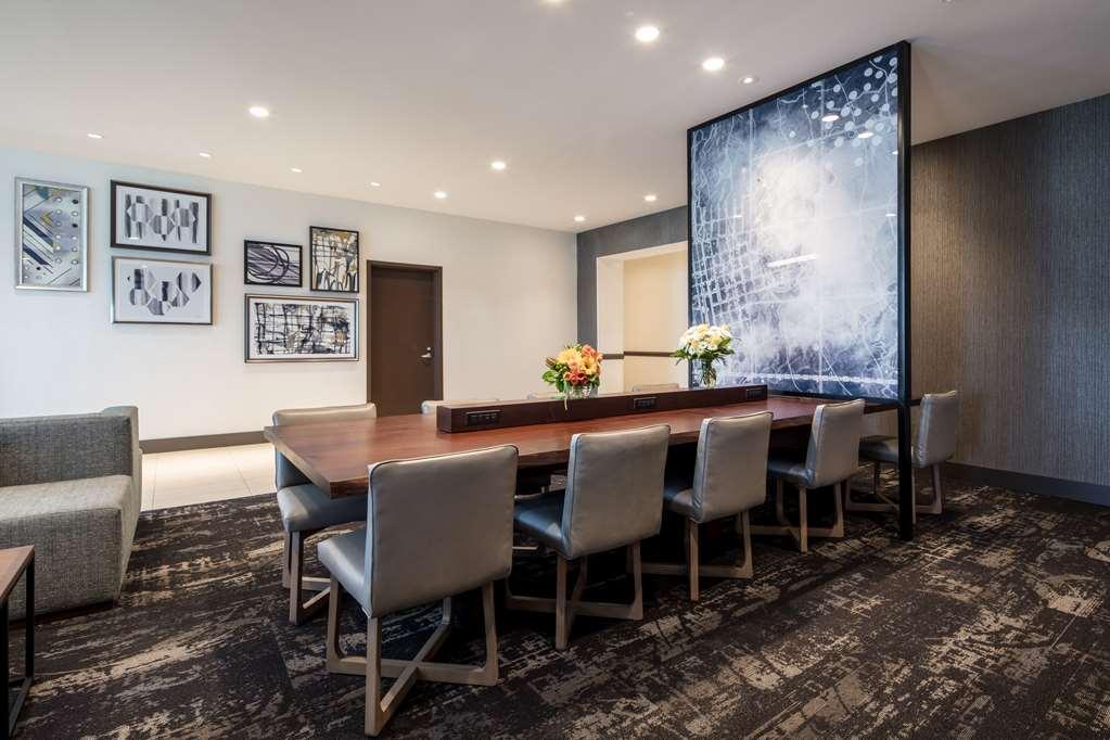Hyatt Place Delano Interior photo